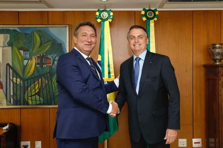 Senador Lucas Barreto reconhece liderança de Jair Bolsonaro e manifesta solidariedade após decisão do&nbsp;TSE