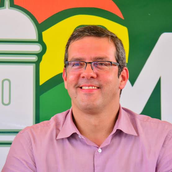 Sucesso na comunicação: Prefeito Dr. Furlan de Macapá é exemplo de engajamento nas redes sociais no&nbsp;Brasil